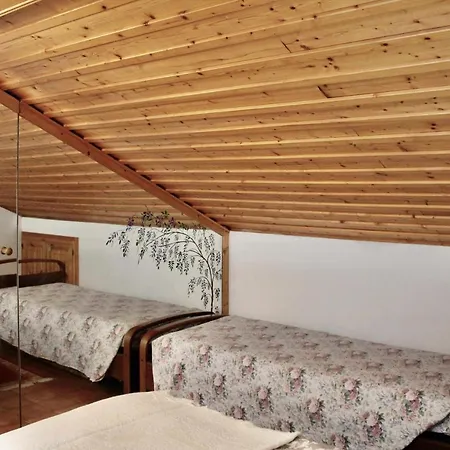 Casa Oleandro Calceranica Al Ospitar Apartment Calceranica al Lago