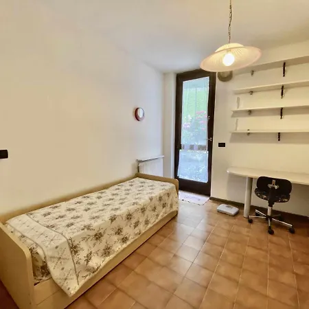 Apartment Casa Oleandro Calceranica Al Ospitar *