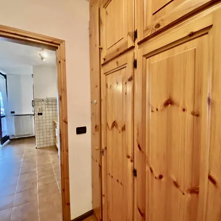 Casa Oleandro Calceranica Al Ospitar