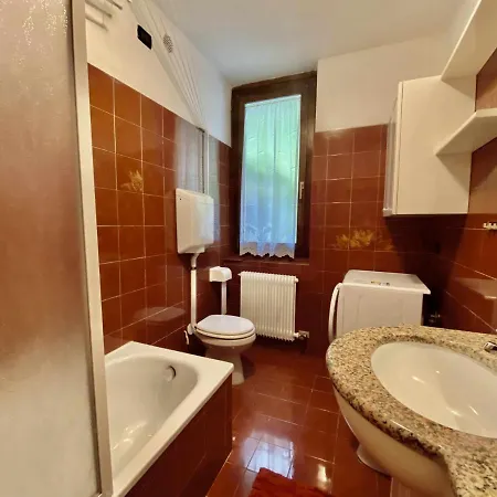Casa Oleandro Calceranica Al Ospitar Apartment *